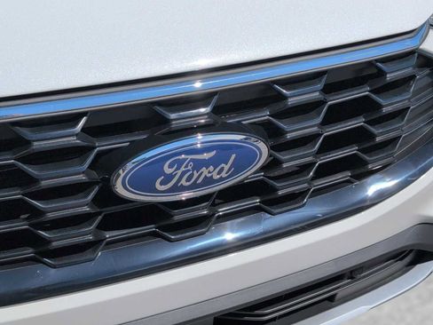 New 2026 Ford Escape ST-Line w/ Cold Weather Package image 4