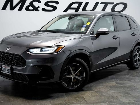 Used 2023 Honda HR-V EX-L image 2