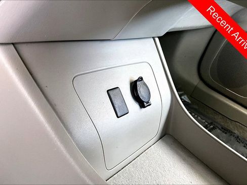 Used 2010 Toyota Prius Five image 16