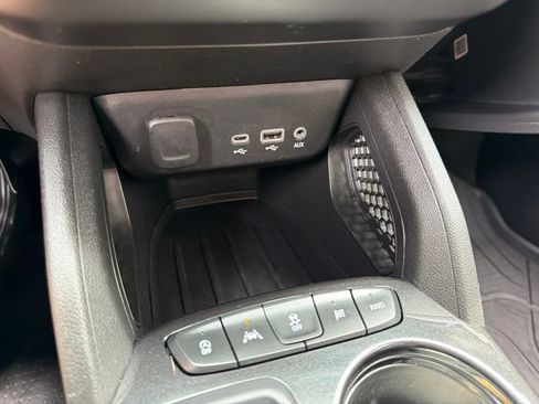 Used 2023 Chevrolet TrailBlazer LT w/ Convenience Package AWD/4WD image 30