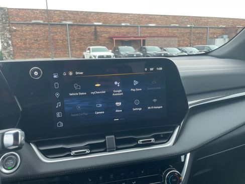 Used 2025 Chevrolet Equinox LT image 21