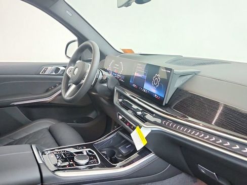 Used 2026 BMW X5 xDrive40i w/ M Sport Package image 14