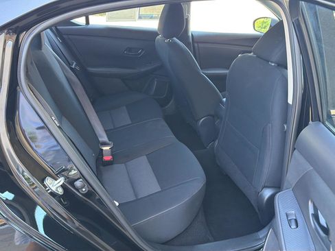 Used 2025 Nissan Sentra SV FWD image 12