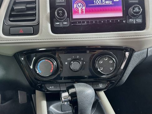 Used 2018 Honda HR-V LX image 22