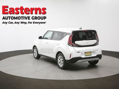 Used 2025 Kia Soul LX w/ LX Technology Package FWD image 64