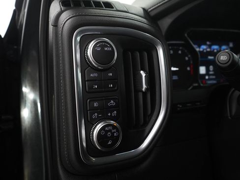 Used 2022 GMC Sierra 1500 Denali w/ Denali Reserve Package AWD/4WD image 27