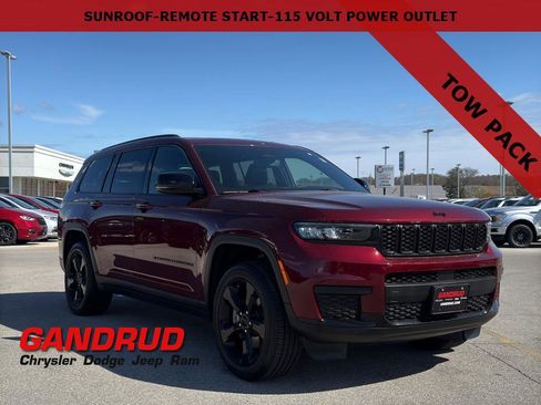 Used 2023 Jeep Grand Cherokee L Laredo AWD/4WD image 1