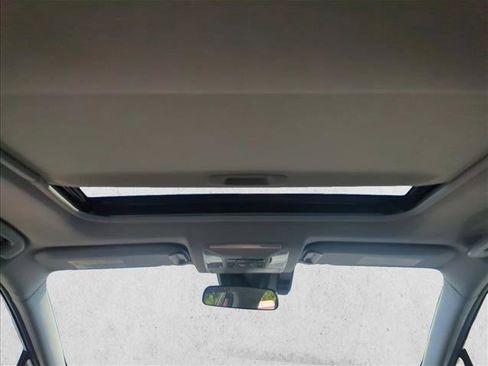 Used 2020 Toyota RAV4 XLE Premium AWD/4WD image 23