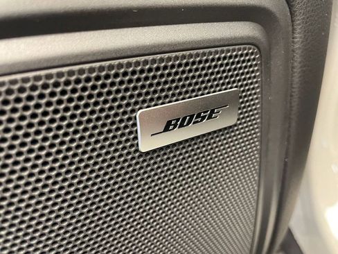 New 2026 Porsche Macan image 19