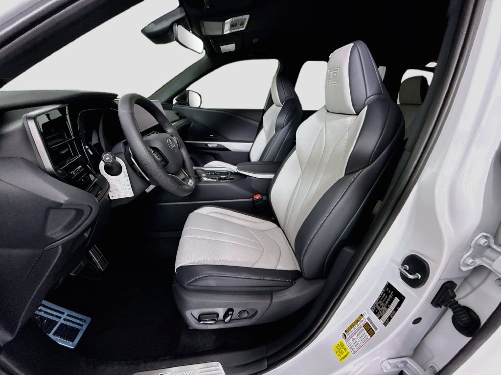 New 2026 Lexus TX 500h AWD w/ Technology Package image 20