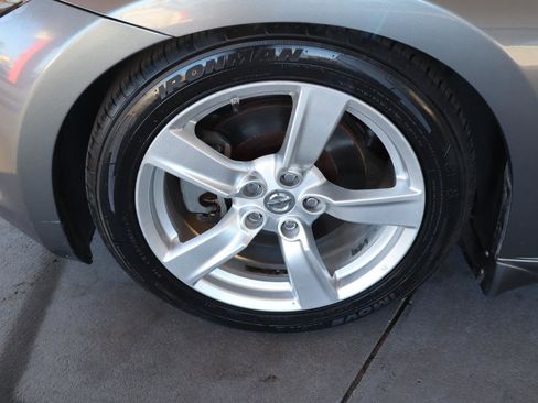 Used 2012 Nissan 370Z Coupe image 38