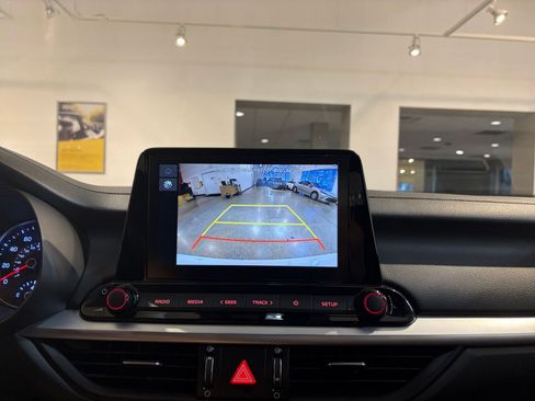 Used 2024 Kia Forte LXS image 17