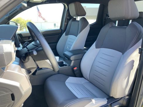 Certified 2025 Toyota Tacoma TRD Off-Road image 13