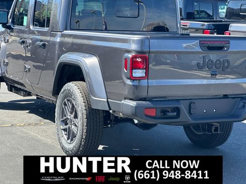 New 2026 Jeep Gladiator Sport image 5