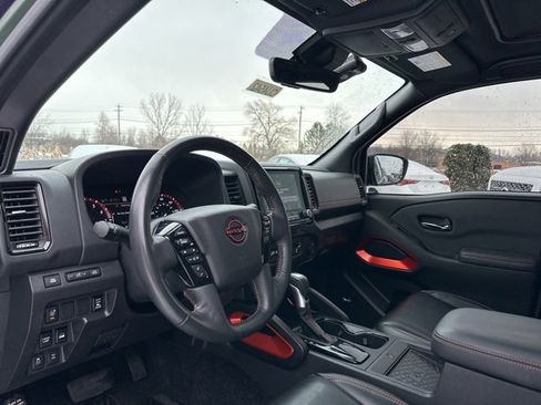 Used 2023 Nissan Frontier PRO-4X w/ Pro-4X Premium Package image 14