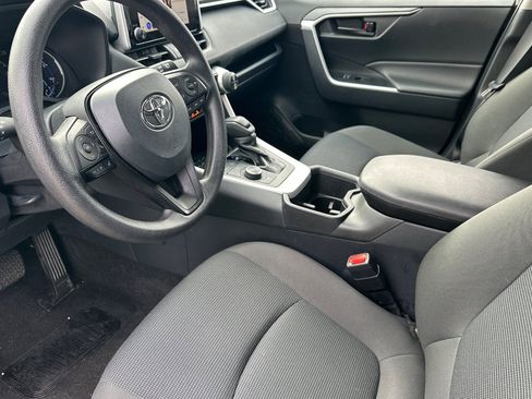 Certified 2025 Toyota RAV4 LE AWD/4WD image 11