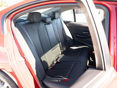 Used 2016 BMW 320i xDrive Sedan image 18