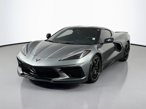 Used 2024 Chevrolet Corvette Stingray Preferred Cpe w/ Z51 Performance Package RWD image 3