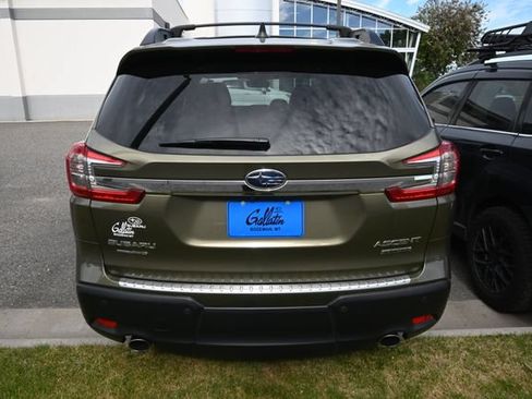 Used 2023 Subaru Ascent Limited w/ Technology Package AWD/4WD image 4