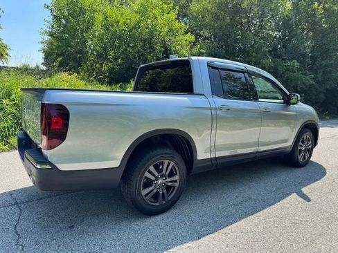 Used 2018 Honda Ridgeline Sport image 5