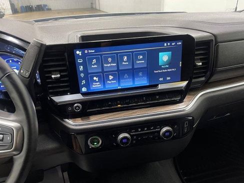 Used 2023 Chevrolet Silverado 1500 LT AWD/4WD image 21