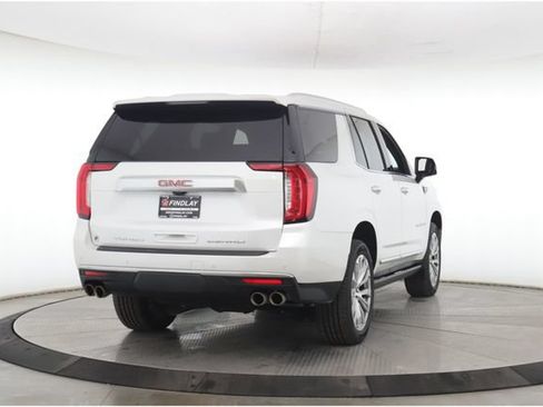 Used 2024 GMC Yukon Denali w/ Advanced Technology Package AWD/4WD image 7