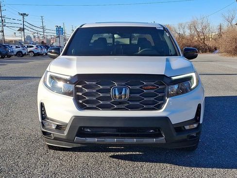 Used 2025 Honda Ridgeline TrailSport+ image 2
