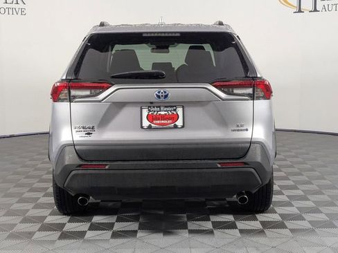 Used 2023 Toyota RAV4 LE AWD/4WD image 6