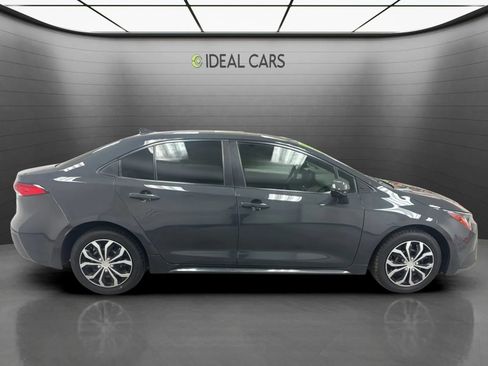 Used 2023 Toyota Corolla LE w/ Carpet Mat Package (TMS) FWD image 4