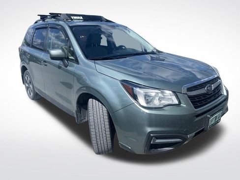 Used 2018 Subaru Forester 2.5i Premium w/ All-Weather Package AWD/4WD image 3