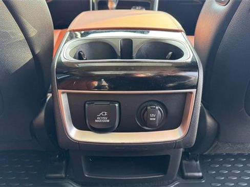 Used 2024 Kia Carnival SX Prestige image 15