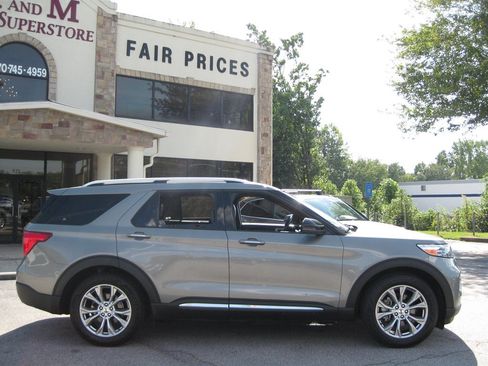 Used 2020 Ford Explorer Limited RWD image 8