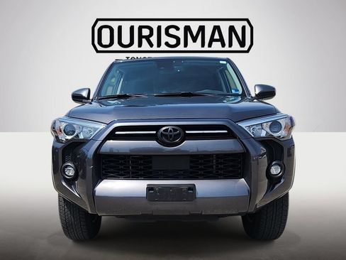 Used 2023 Toyota 4Runner SR5 AWD/4WD image 2
