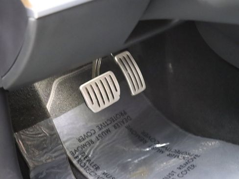 Used 2023 Tesla Model 3 Performance image 23