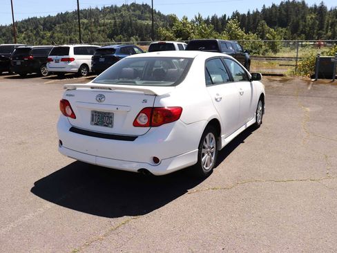 Used 2009 Toyota Corolla S FWD image 5