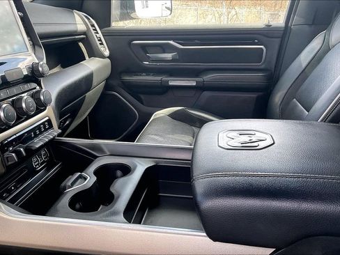 Used 2019 RAM 1500 Laramie w/ Sport Appearance Package image 20