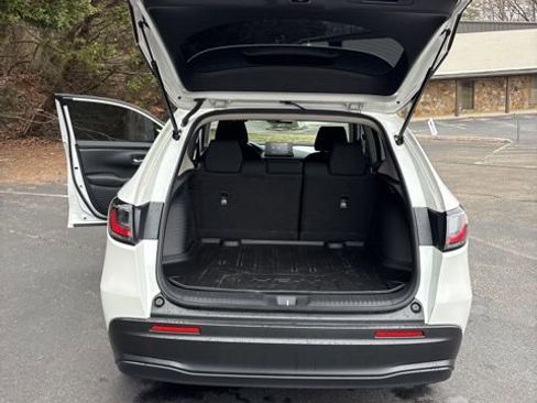 Used 2025 Honda HR-V LX image 34