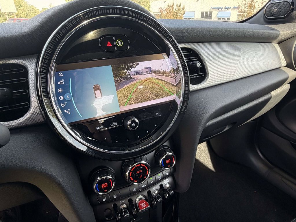 Used 2024 MINI Cooper S w/ Signature Upholstery Package FWD image 19