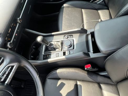 Used 2020 MAZDA MAZDA3 Sedan w/ Select Package FWD image 15