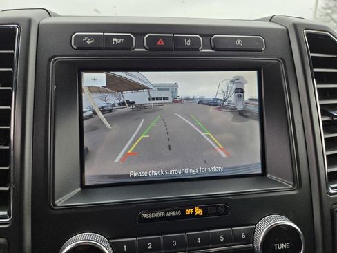 Used 2020 Ford Expedition Max Limited image 19