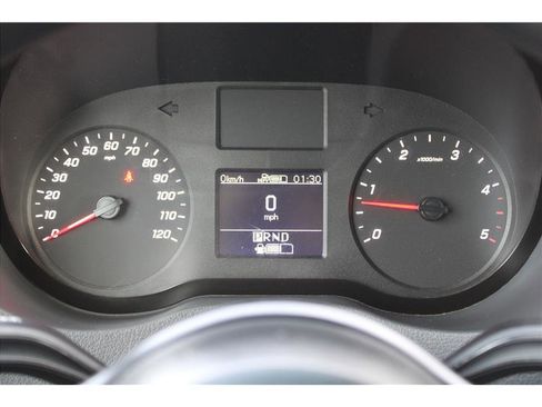 Used 2019 Mercedes-Benz Sprinter 144 image 22