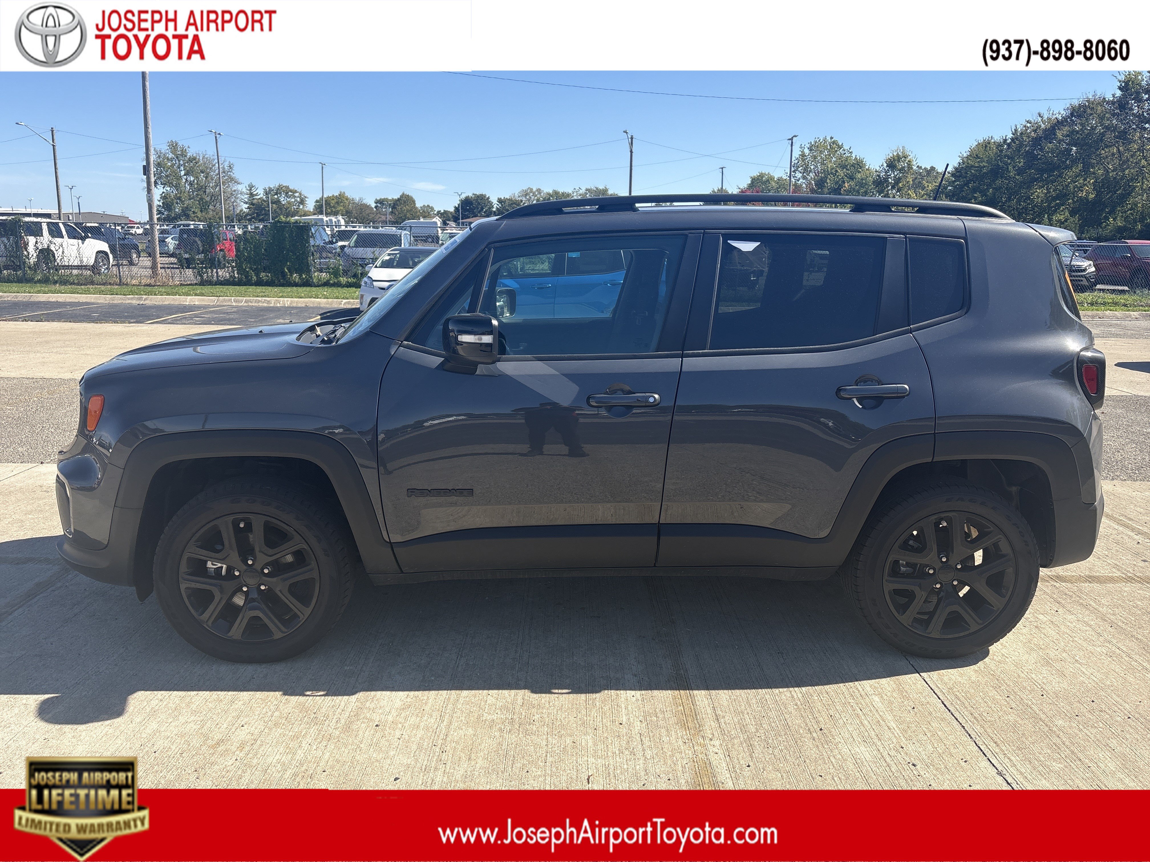 Used 2023 Jeep Renegade Altitude AWD/4WD image 1