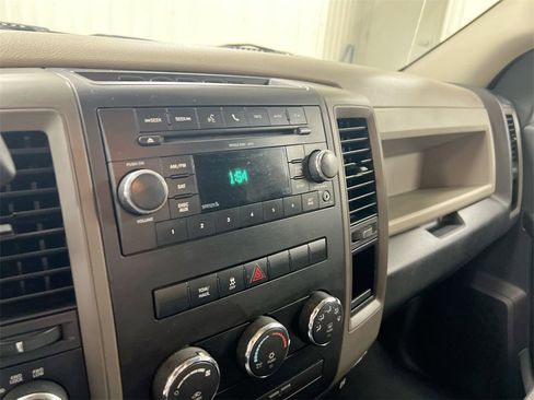 Used 2010 Dodge Ram 1500 Truck ST w/ SXT Appearance Group image 13