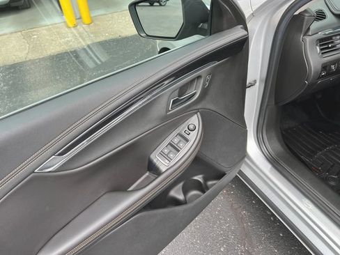 Used 2017 Chevrolet Impala Premier FWD image 21
