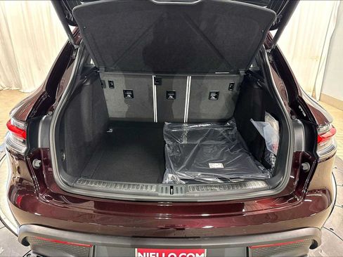 New 2026 Porsche Macan Turbo AWD/4WD image 38