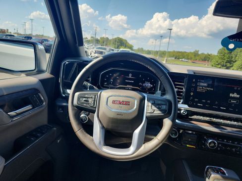 Used 2025 GMC Sierra 1500 SLT w/ SLT Premium Plus Package AWD/4WD image 19