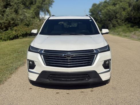 Used 2023 Chevrolet Traverse Premier w/ LPO, Floor Liner Package AWD/4WD image 4