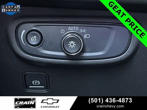 Used 2024 GMC Terrain SLE image 16