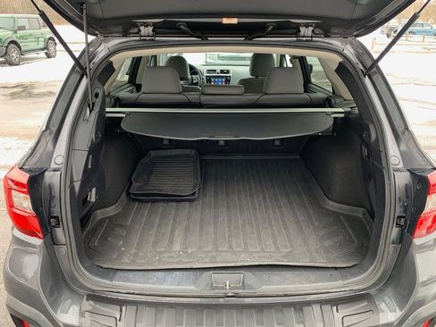 Used 2019 Subaru Outback 2.5i Limited w/ Popular Package #2 image 26