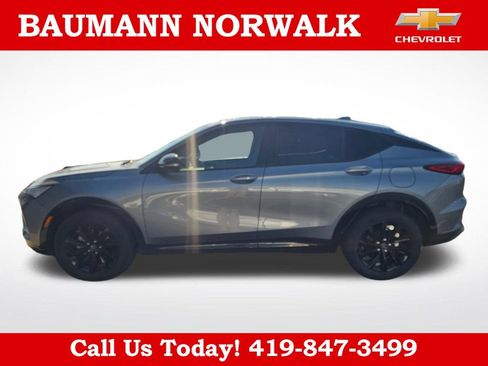 Used 2024 Buick Envista Sport Touring w/ Convenience I Package FWD image 9